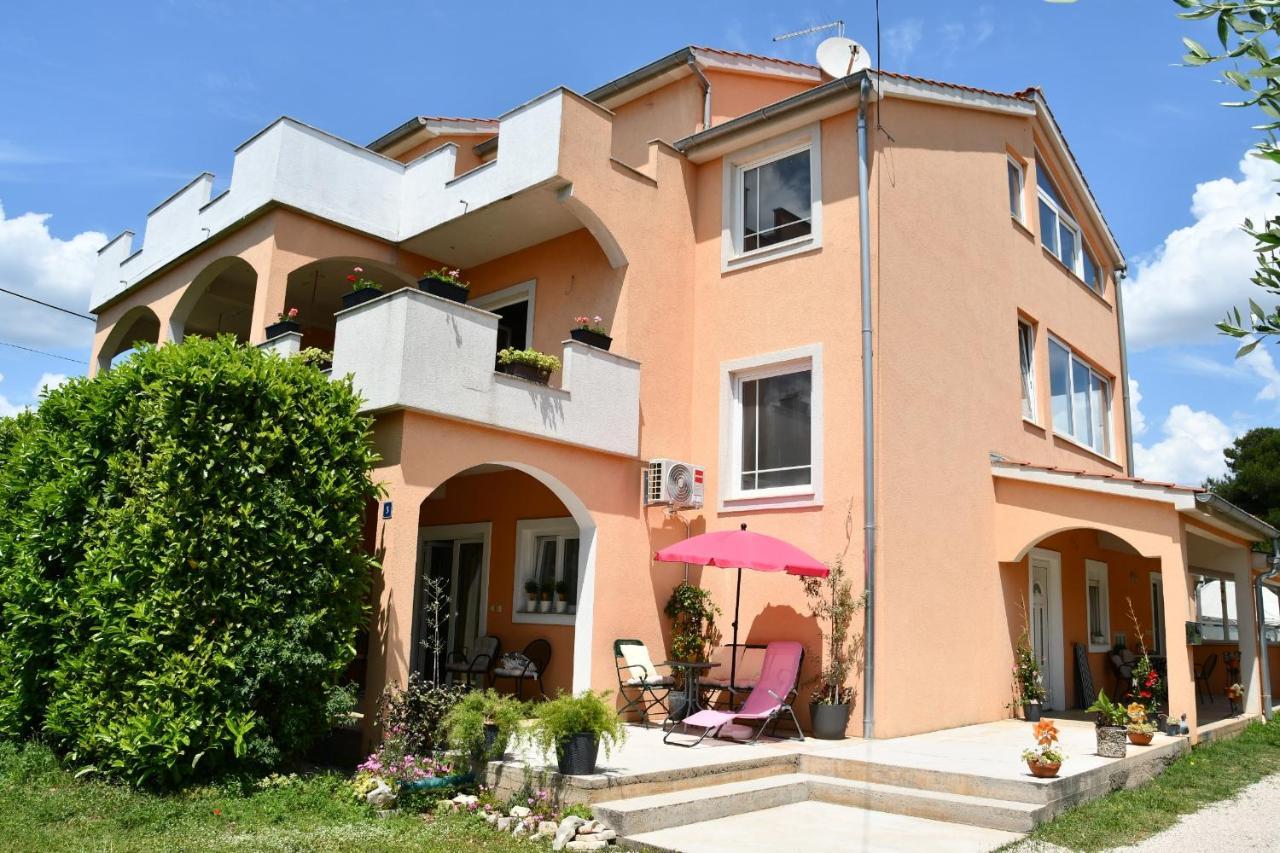 Apartmani Joja Биоград на Мору Екстериор снимка