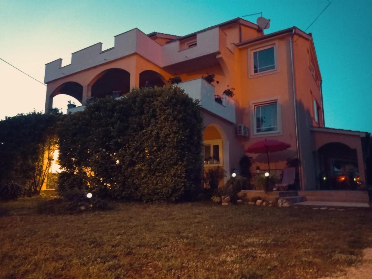 Apartmani Joja Биоград на Мору Екстериор снимка